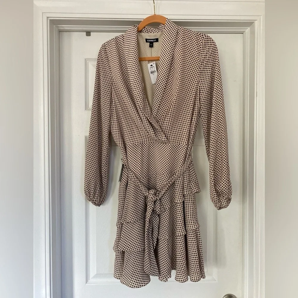 Express NWT Polka Dot Faux Wrap Dress with Tie Waist - Picture 2 of 7